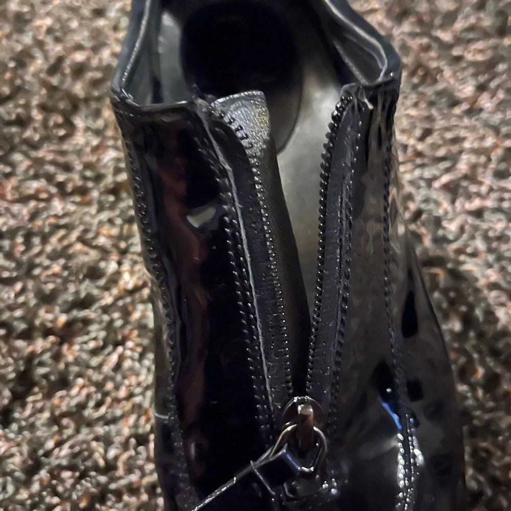 Cole Haan Black Leather Shoes - Picture 3 of 4